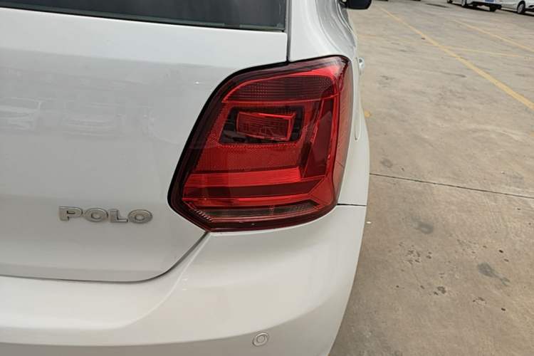 Used Volkswagen Polo 2016 1.4L Automatic Trendy Model Right Rear Taillight