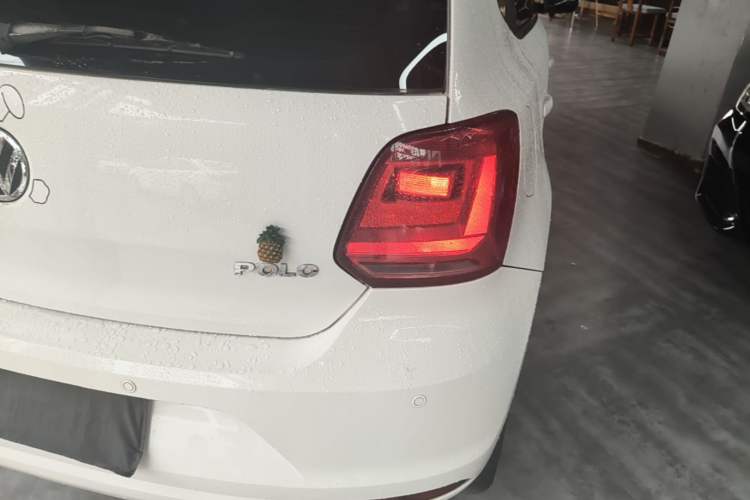 Used Volkswagen Polo 2016 1.4L Automatic Trendy Model Right Rear Taillight