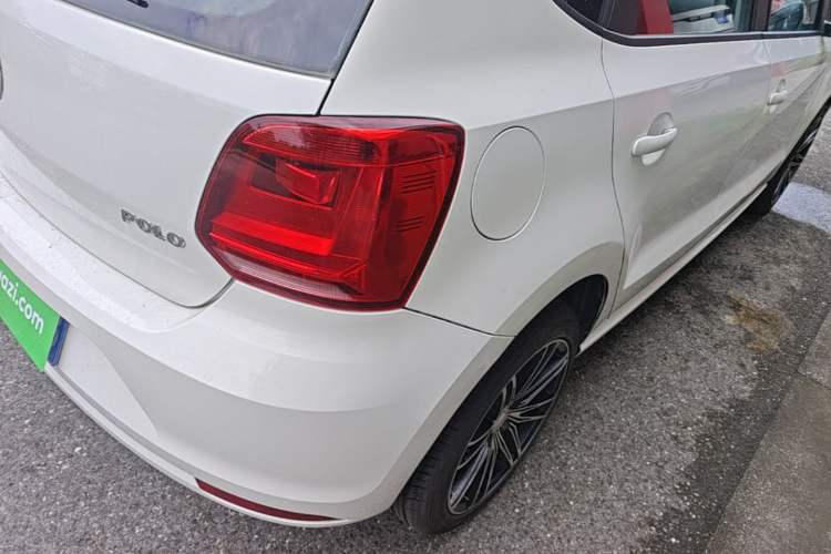 Used Volkswagen Polo 2016 1.4L Automatic Trendy Model Right Rear Taillight