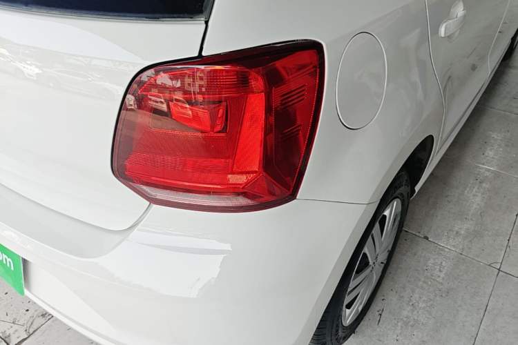 Used Volkswagen Polo 2016 1.4L Manual Fashion Model Right Rear Taillight