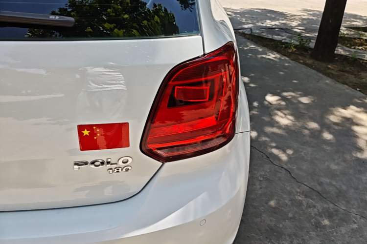 Used Volkswagen Polo 2016 1.6L Automatic Comfort Model Right Rear Taillight