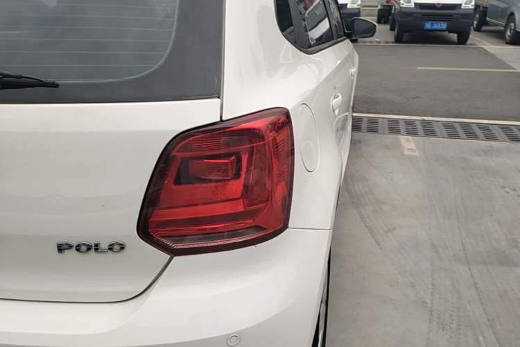 Used Volkswagen Polo 2016 1.4L Manual Fashion Model Right Rear Taillight