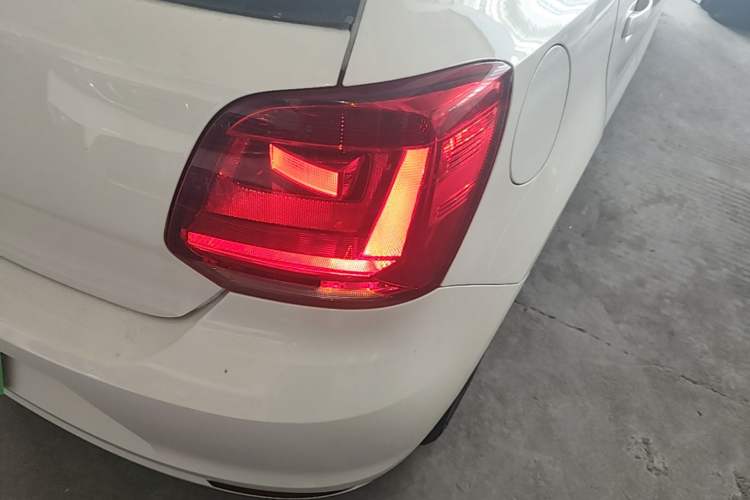 Used Volkswagen Polo 2016 1.4L Automatic Trendy Model Right Rear Taillight