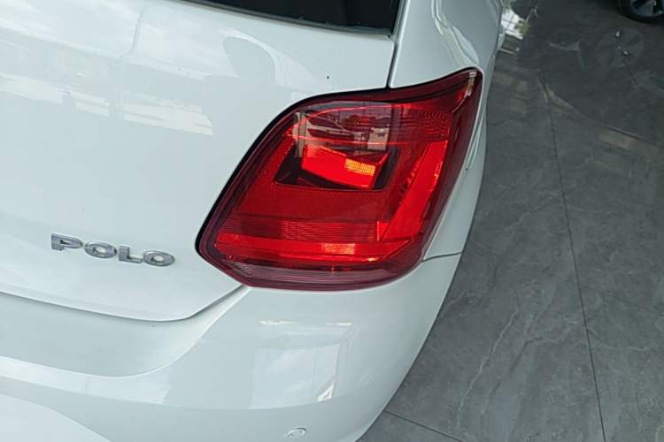 Used Volkswagen Polo 2016 1.4L Manual Fashion Model Right Rear Taillight