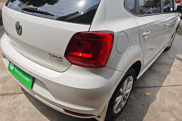 Used Volkswagen Polo 2016 1.6L Automatic Comfort Model Right Rear Taillight