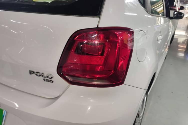 Used Volkswagen Polo 2016 1.6L Automatic Comfort Model Right Rear Taillight
