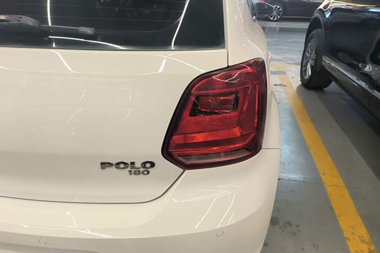 Used Volkswagen Polo 2016 1.6L Automatic Comfort Model Right Rear Taillight