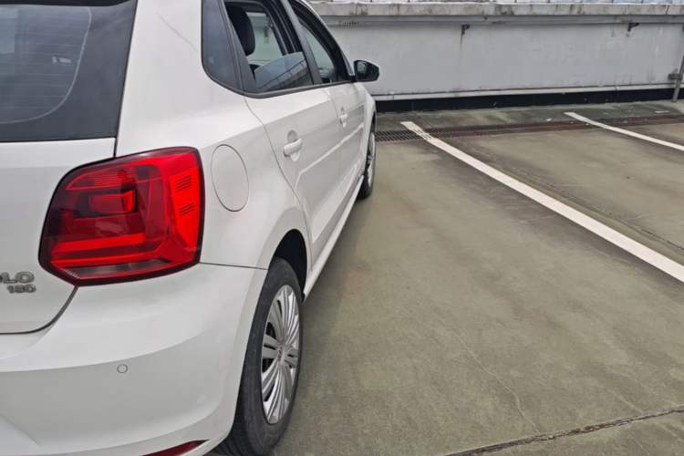 Used Volkswagen Polo 2016 1.6L Automatic Comfort Model Right Rear Taillight