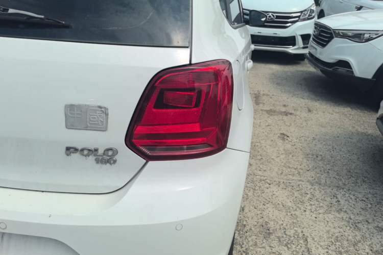 Used Volkswagen Polo 2016 1.6L Automatic Comfort Model Right Rear Taillight