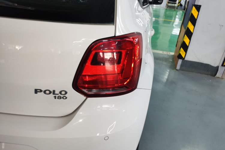 Used Volkswagen Polo 2016 1.6L Automatic Comfort Model Right Rear Taillight