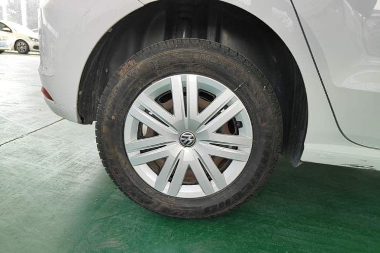 Used Volkswagen Polo 2016 1.4L Automatic Trendy Model Right Rear Wheel Hub