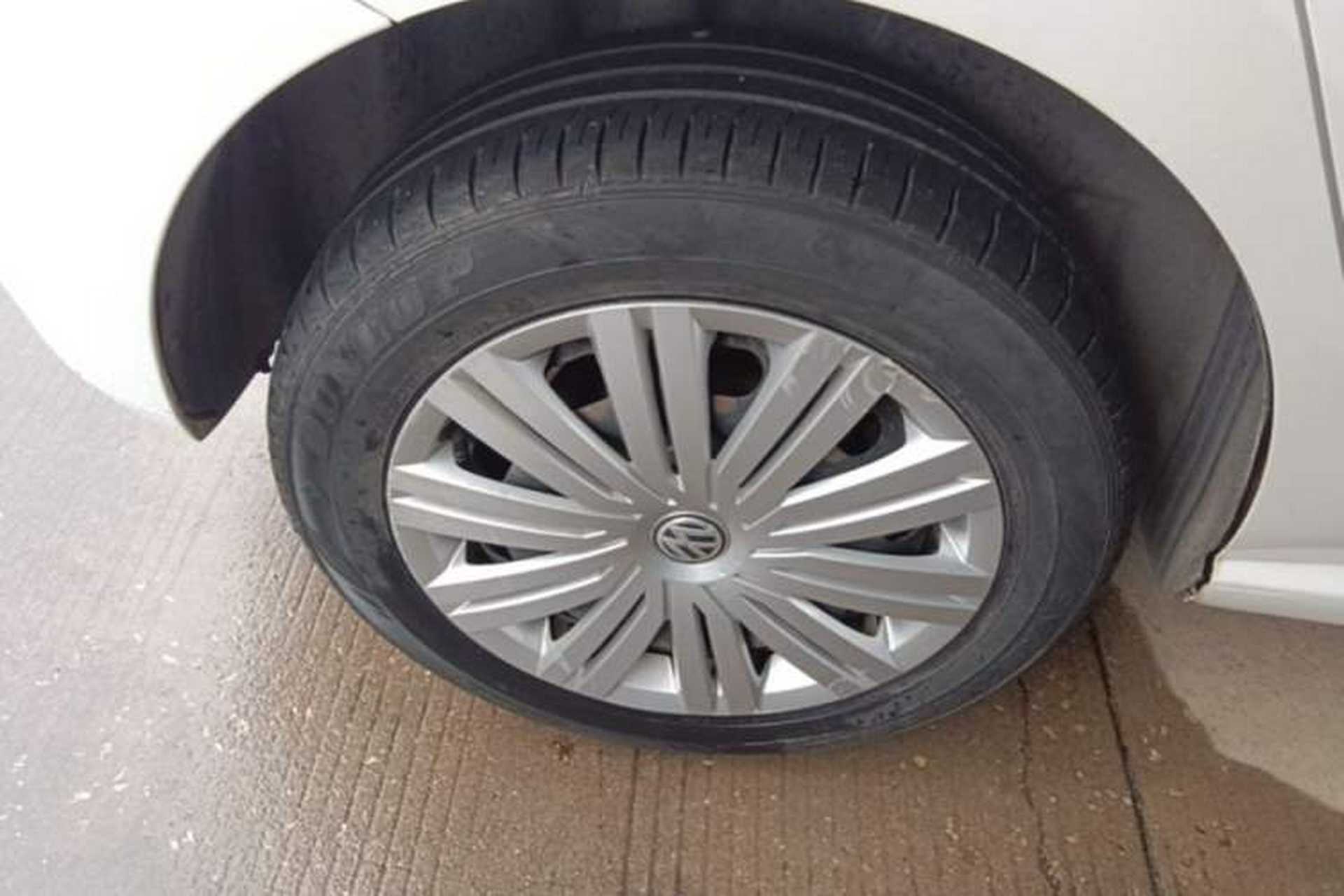 Used Volkswagen Polo 2016 1.6L Automatic Comfort Model Right Rear Wheel Hub