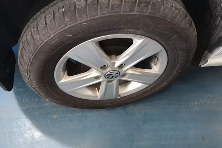 Used Volkswagen Polo 2016 1.4L Automatic Trendy Model Right Rear Wheel Hub