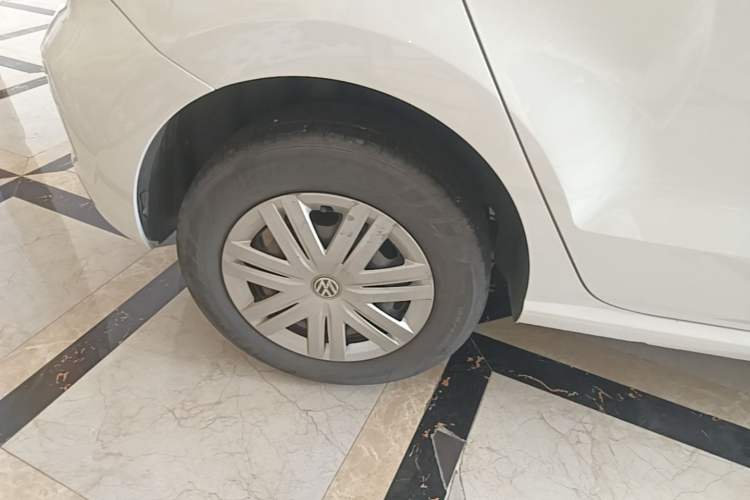 Used Volkswagen Polo 2016 1.4L Automatic Trendy Model Right Rear Wheel Hub