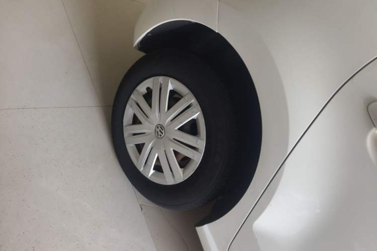 Used Volkswagen Polo 2016 1.4L Automatic Trendy Model Right Rear Wheel Hub