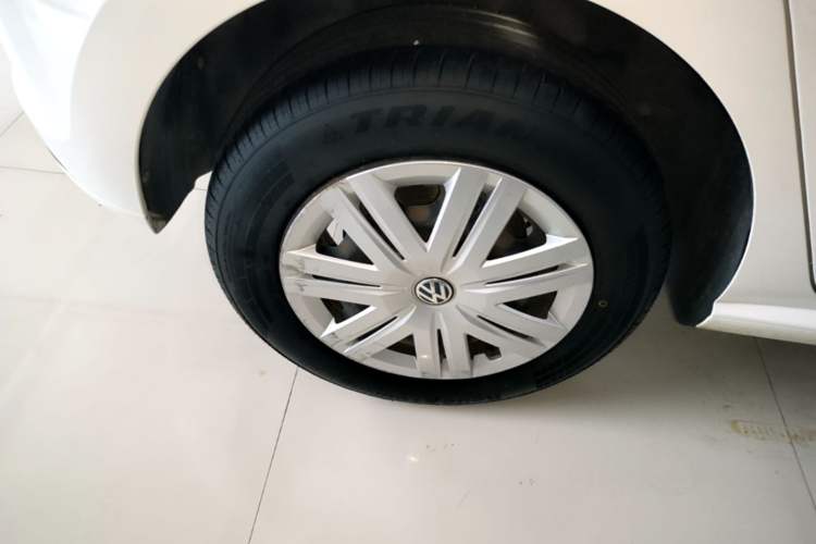 Used Volkswagen Polo 2016 1.4L Automatic Trendy Model Right Rear Wheel Hub