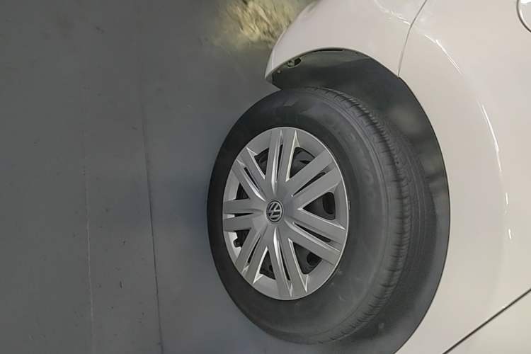 Used Volkswagen Polo 2016 1.4L Automatic Trendy Model Right Rear Wheel Hub