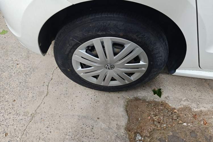 Used Volkswagen Polo 2016 1.4L Automatic Trendy Model Right Rear Wheel Hub