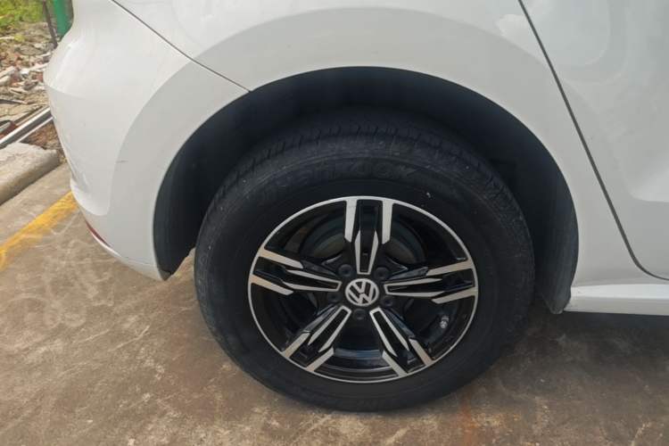 Used Volkswagen Polo 2016 1.4L Automatic Trendy Model Right Rear Wheel Hub