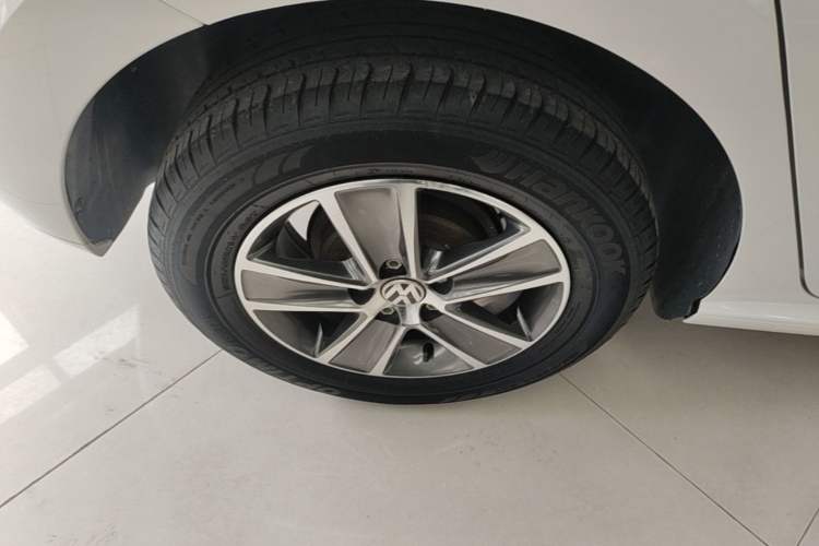 Used Volkswagen Polo 2016 1.4L Automatic Trendy Model Right Rear Wheel Hub