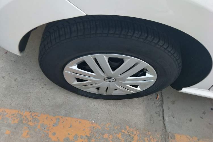 Used Volkswagen Polo 2016 1.4L Automatic Trendy Model Right Rear Wheel Hub