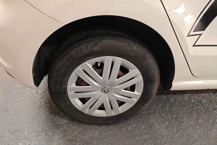 Used Volkswagen Polo 2016 1.4L Automatic Trendy Model Right Rear Wheel Hub