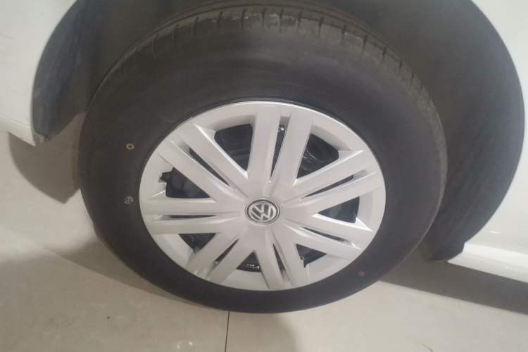 Used Volkswagen Polo 2016 1.4L Automatic Trendy Model Right Rear Wheel Hub