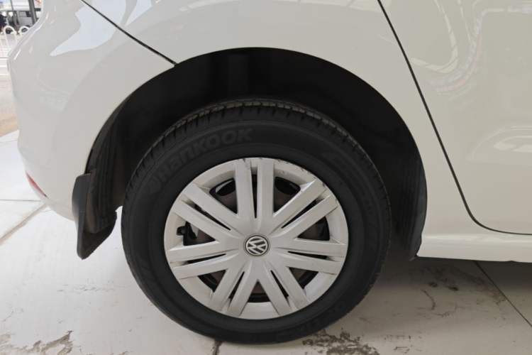 Used Volkswagen Polo 2016 1.4L Automatic Trendy Model Right Rear Wheel Hub