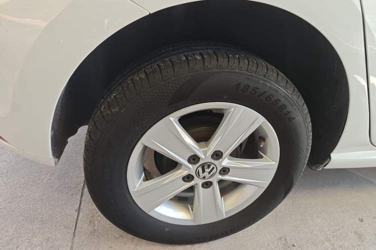 Used Volkswagen Polo 2016 1.4L Automatic Trendy Model Right Rear Wheel Hub