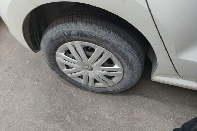 Used Volkswagen Polo 2016 1.4L Automatic Trendy Model Right Rear Wheel Hub