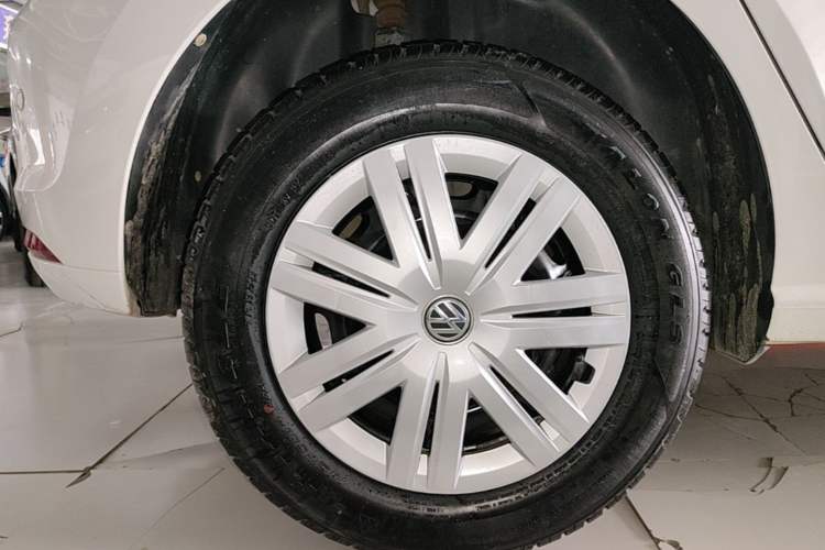 Used Volkswagen Polo 2016 1.4L Automatic Trendy Model Right Rear Wheel Hub