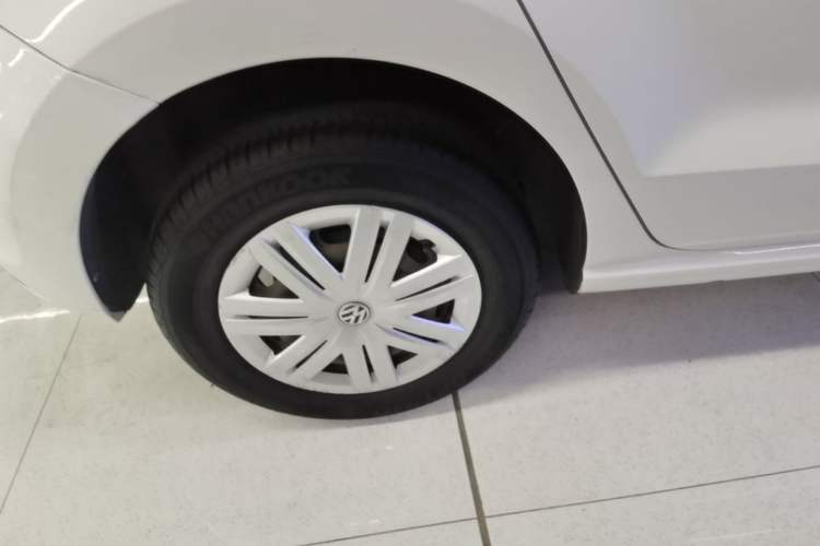 Used Volkswagen Polo 2016 1.4L Automatic Trendy Model Right Rear Wheel Hub