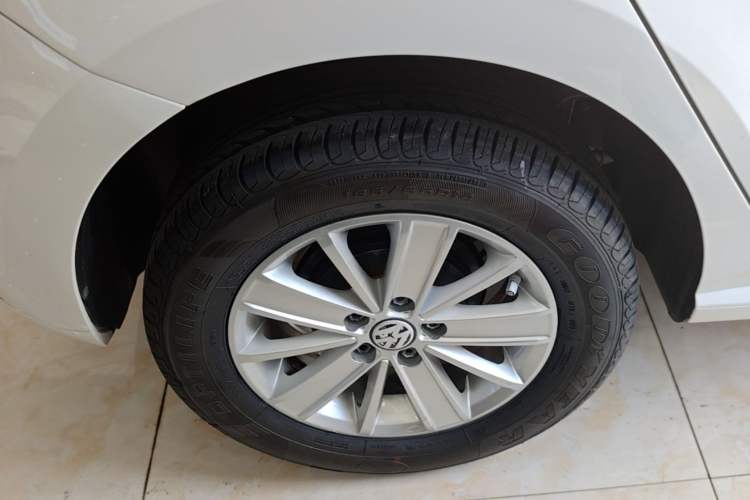 Used Volkswagen Polo 2016 1.4L Automatic Trendy Model Right Rear Wheel Hub