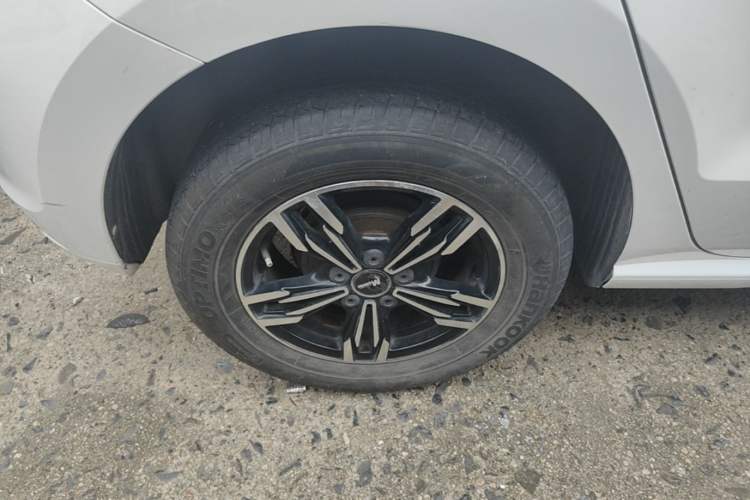 Used Volkswagen Polo 2016 1.4L Automatic Trendy Model Right Rear Wheel Hub