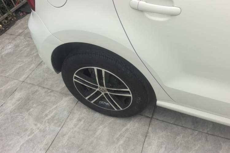 Used Volkswagen Polo 2016 1.4L Automatic Trendy Model Right Rear Wheel Hub