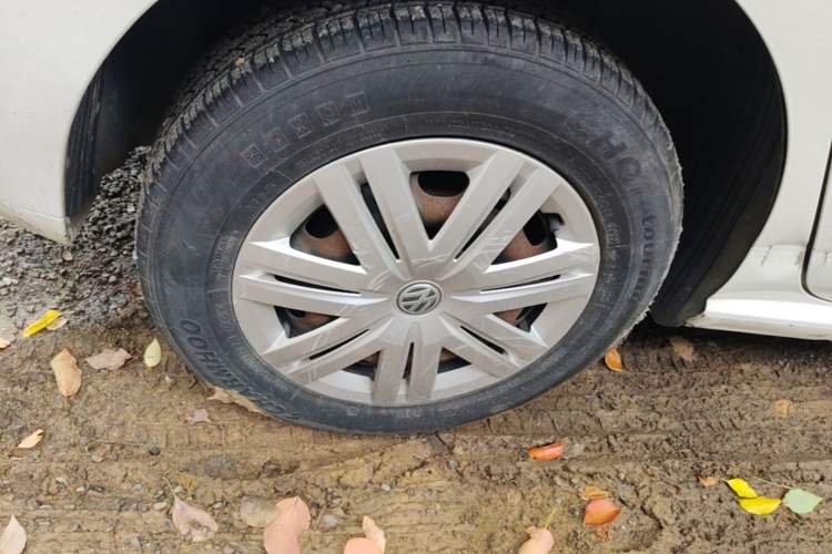 Used Volkswagen Polo 2016 1.4L Automatic Trendy Model Right Rear Wheel Hub