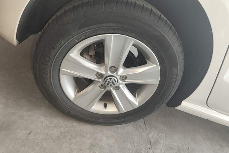 Used Volkswagen Polo 2016 1.4L Automatic Trendy Model Right Rear Wheel Hub