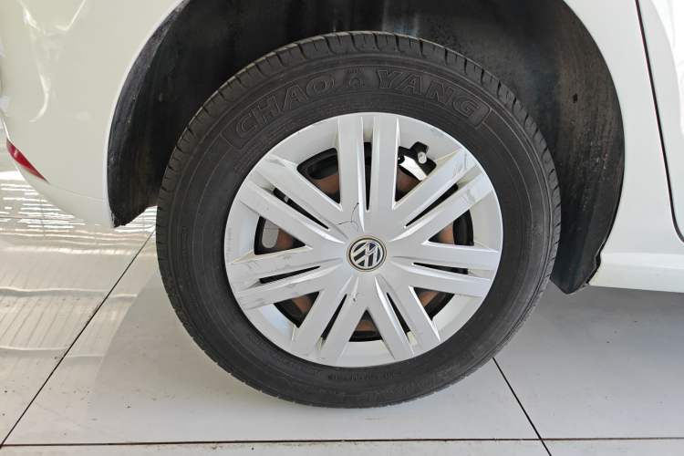 Used Volkswagen Polo 2016 1.4L Automatic Trendy Model Right Rear Wheel Hub