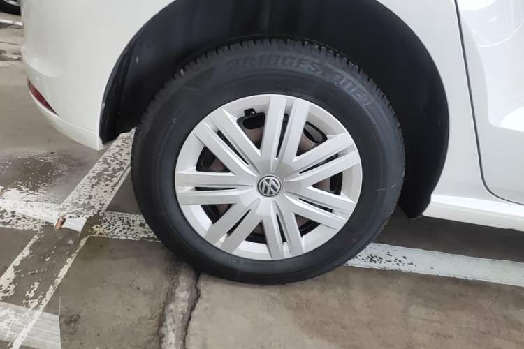 Used Volkswagen Polo 2016 1.4L Automatic Trendy Model Right Rear Wheel Hub