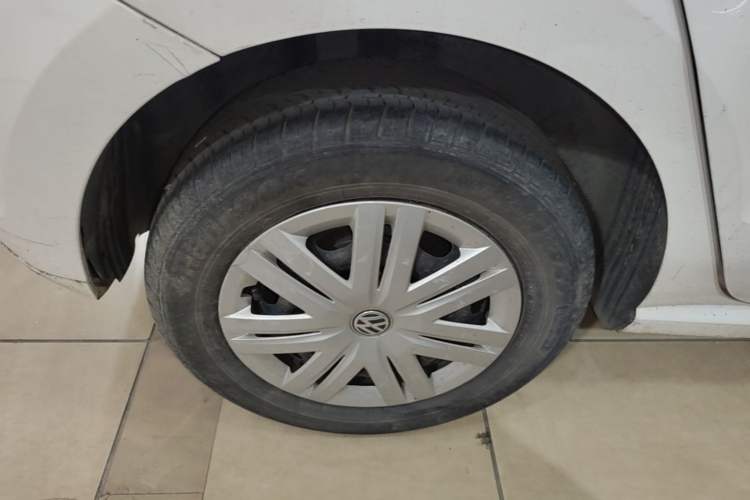 Used Volkswagen Polo 2016 1.4L Automatic Trendy Model Right Rear Wheel Hub