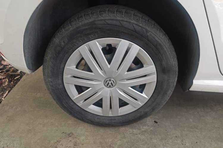 Used Volkswagen Polo 2016 1.4L Automatic Trendy Model Right Rear Wheel Hub
