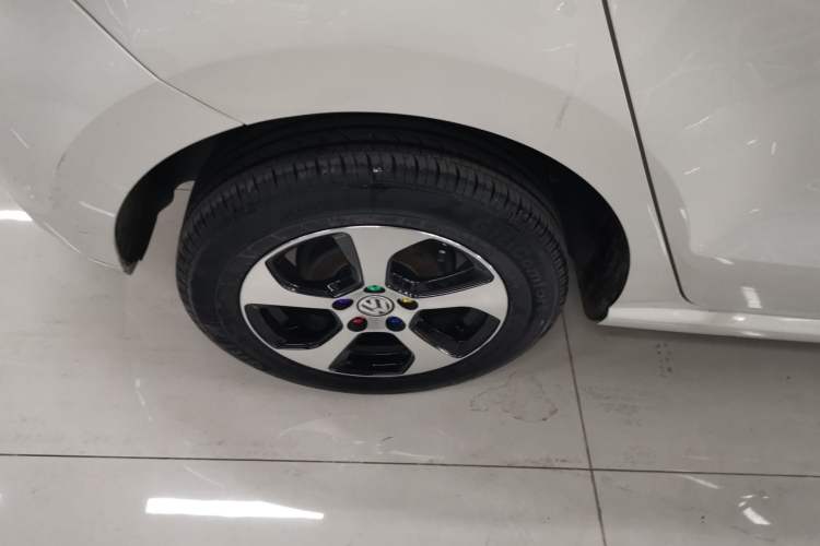 Used Volkswagen Polo 2016 1.4L Automatic Trendy Model Right Rear Wheel Hub