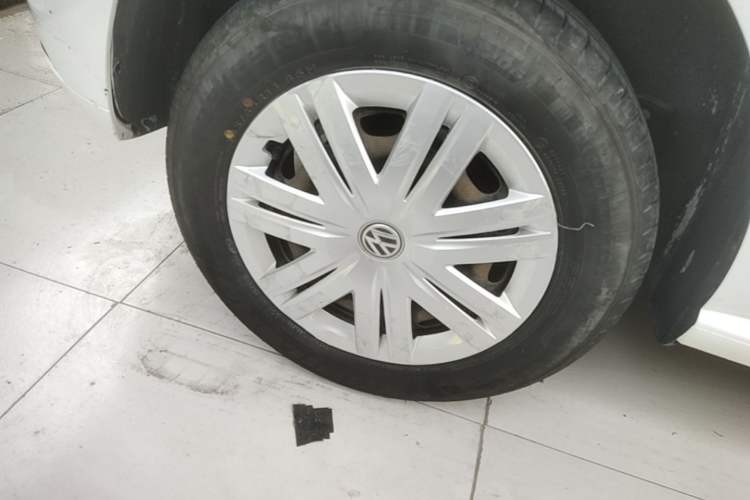 Used Volkswagen Polo 2016 1.4L Automatic Trendy Model Right Rear Wheel Hub