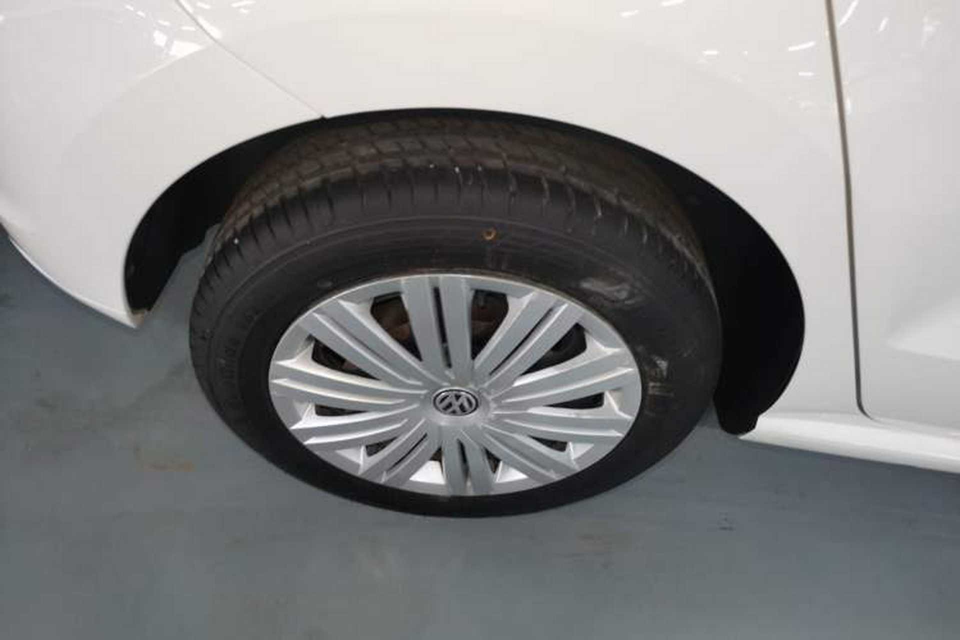 Used Volkswagen Polo 2016 1.6L Automatic Comfort Model Right Rear Wheel Hub