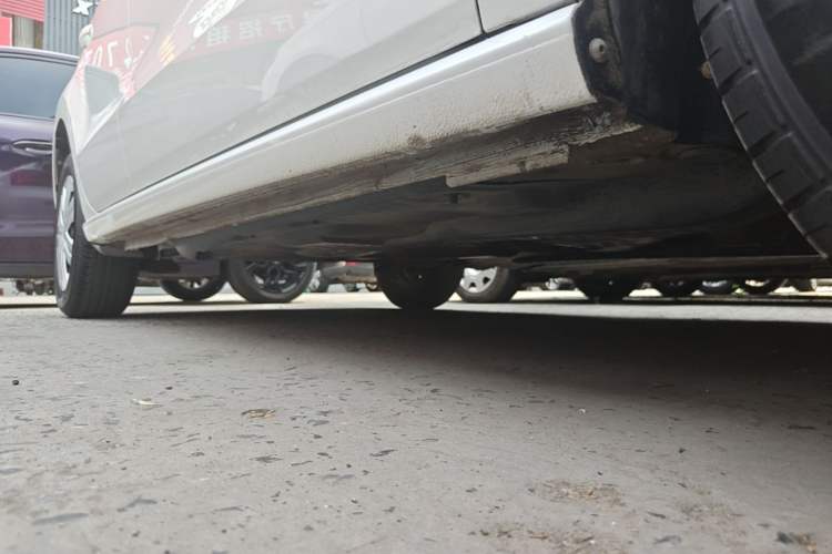 Used Volkswagen Polo 2016 1.4L Automatic Trendy Model Right Side Sill