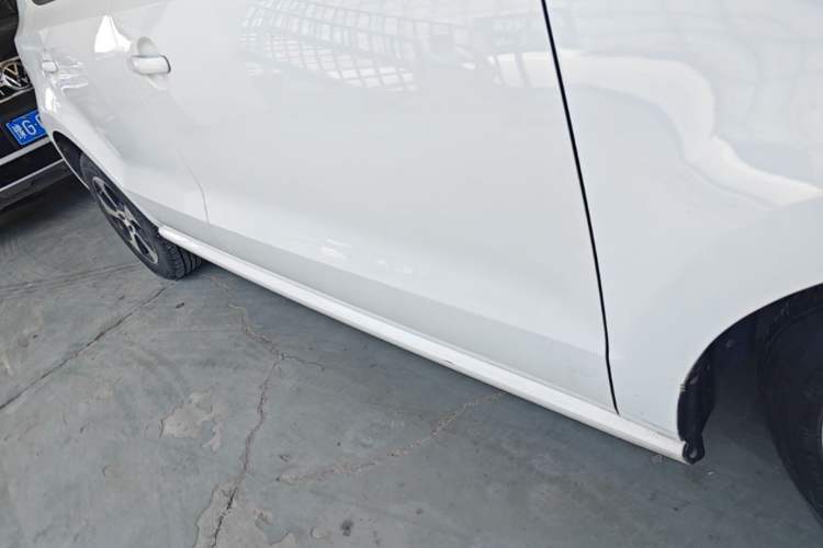 Used Volkswagen Polo 2016 1.4L Automatic Trendy Model Right Side Sill
