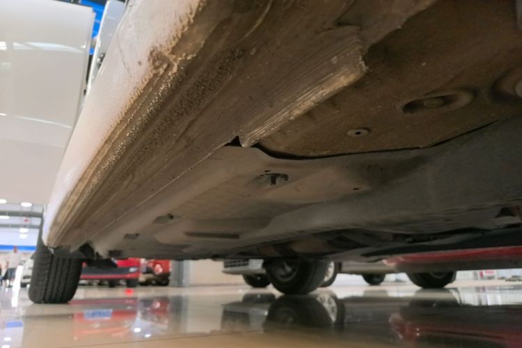Used Volkswagen Polo 2016 1.6L Automatic Comfort Model Right Side Sill