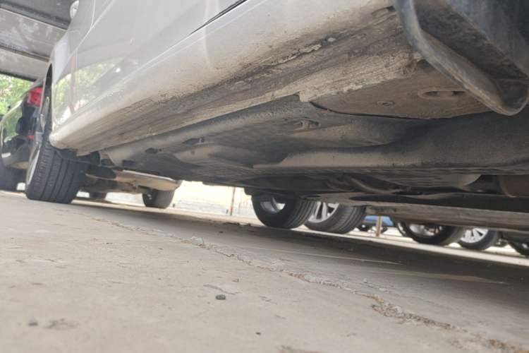 Used Volkswagen Polo 2016 1.6L Automatic Comfort Model Right Side Sill