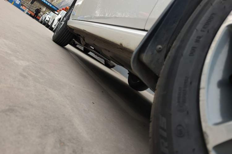 Used Volkswagen Polo 2016 1.6L Automatic Comfort Model Right Side Sill