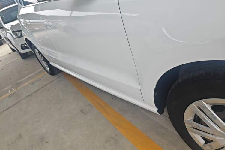 Used Volkswagen Polo 2016 1.4L Automatic Trendy Model Right Side Sill